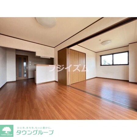 ラ・ファミリアの物件内観写真